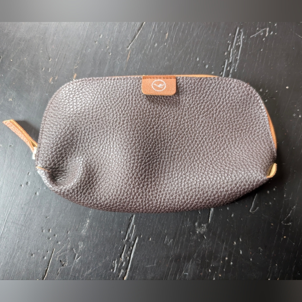 Vintage LUFTHANSA Airline Business Class Brown Zipper Toiletry Case Collectible